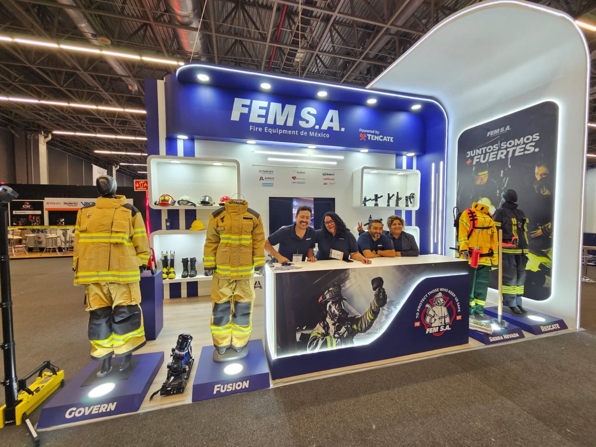 FEM S.A. — Fire Equipment de México — Stand custom — equipo de bomberos